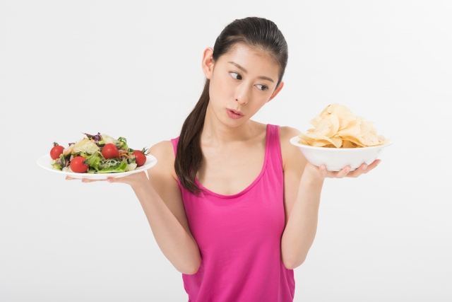 女性